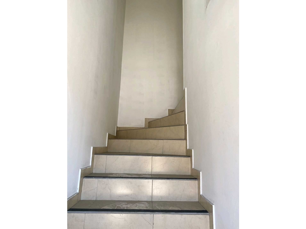 BROKER- APARATMENTO EN ALQUILER PISO 2 VIA 6 USO COMERCIAL - POPAYAN — foto 2