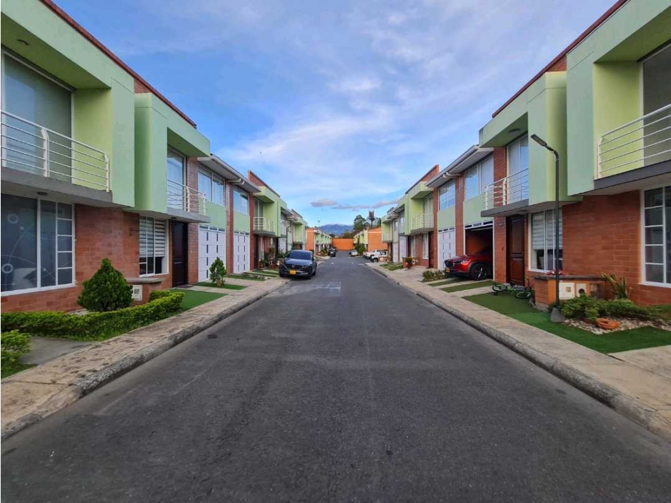 CASA EN VENTA CONJUNTO RESIDENCIAL RIO VERDE - POPAYÁN