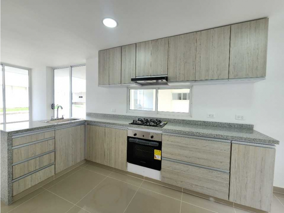 BROKER CASA EN VENTA PARA ESTRENAR SECTOR COMPLEJO DEPORTIVO — foto 5