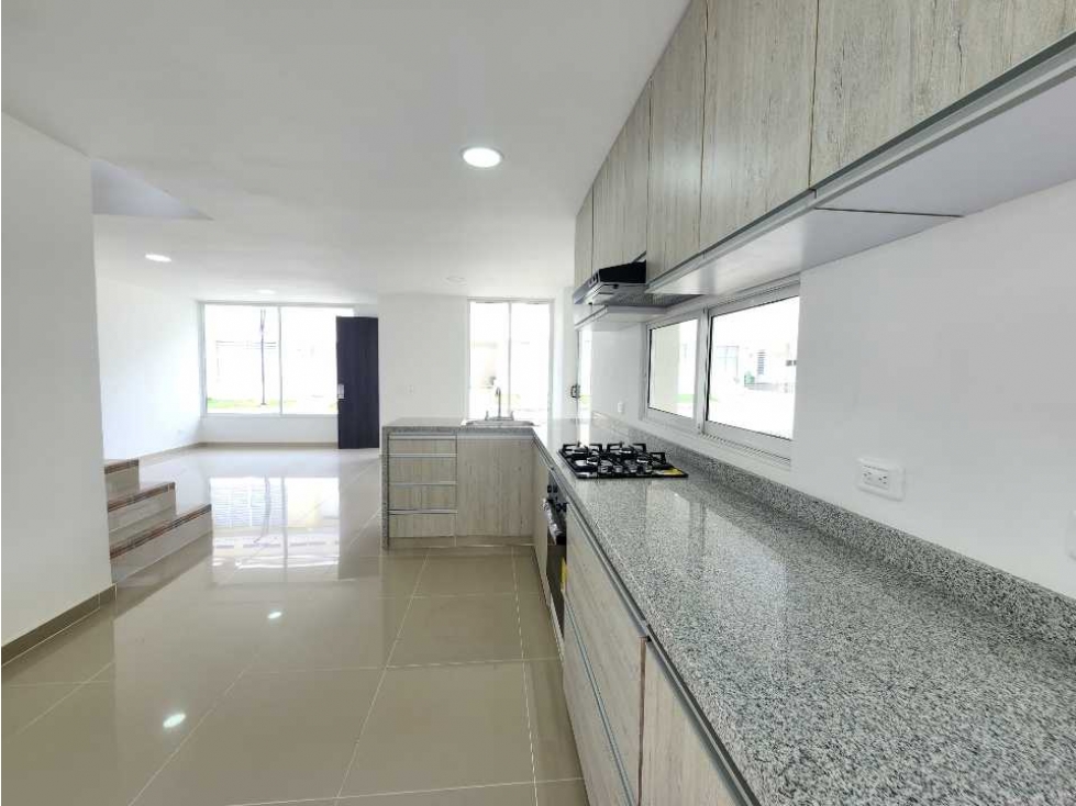 BROKER CASA EN VENTA PARA ESTRENAR SECTOR COMPLEJO DEPORTIVO — foto 6