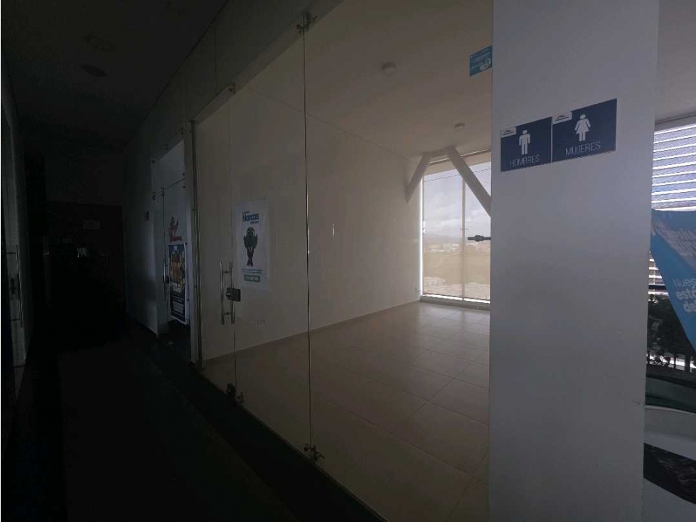 BROKER - LOCAL EN ALQUILER EN MONSERRAT PLAZA VIA AL BOSQUE POPAYAN — foto 4