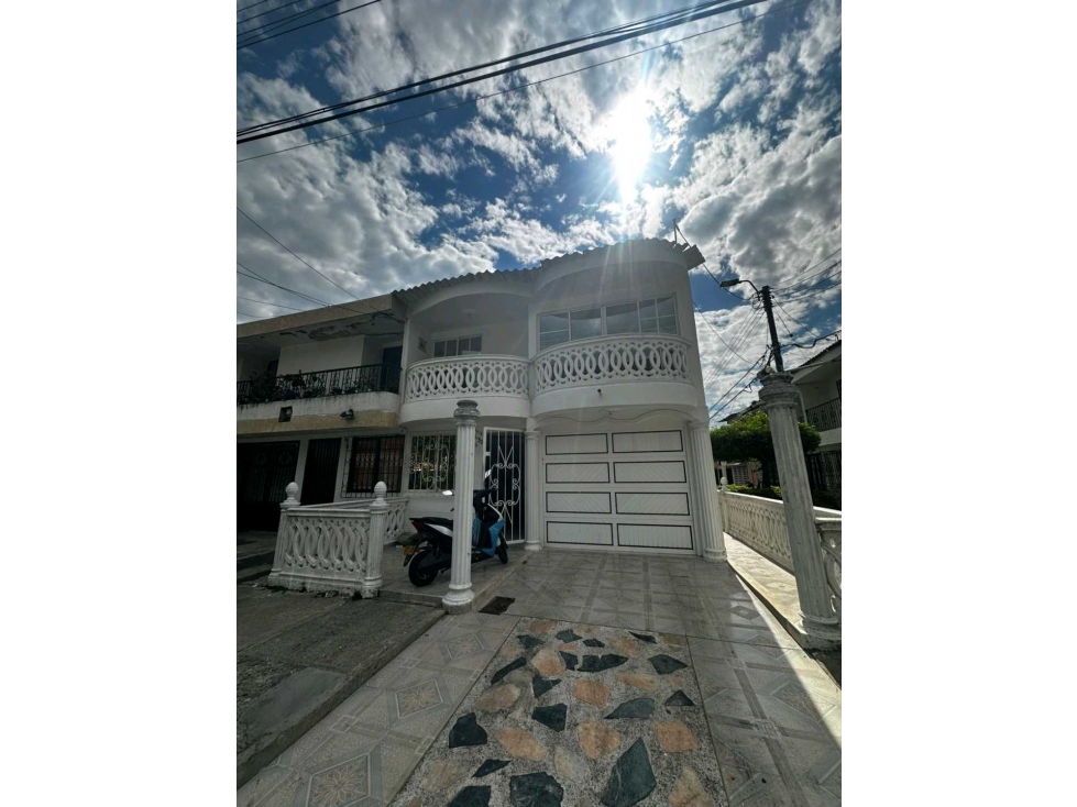 CASA UNIFAMILIAR EN PORTALES DE BUENOS AIRES EN VENTA, PALMIRA-VALLE