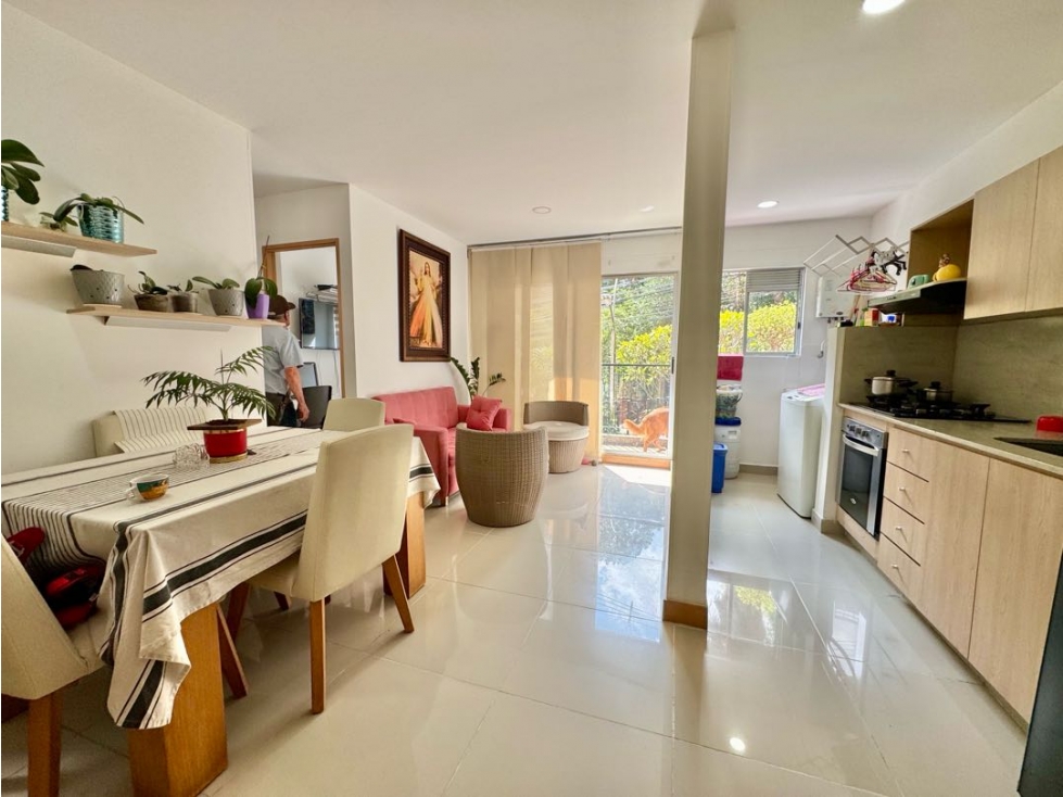 Buscas piso bajito en Sabaneta y sector plano? Excelente opción a la v — foto 2