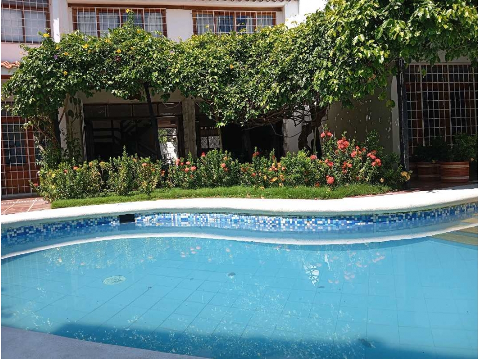 Cabaña cerca al mar santa marta