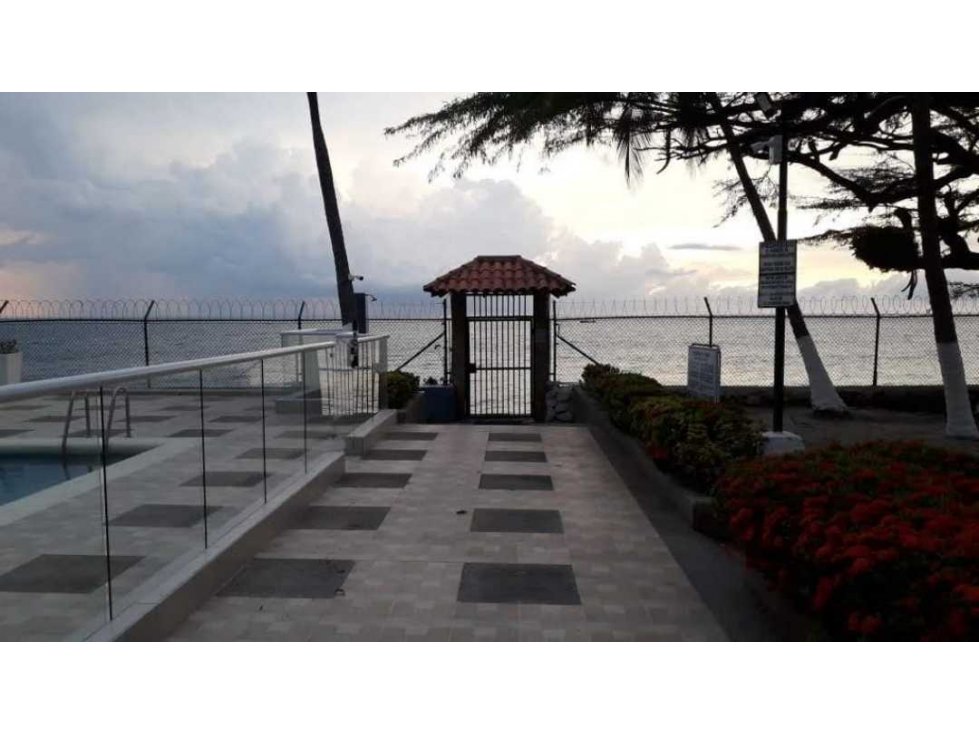 Cabaña de 2 pisos con 2 apartamentos frente al mar playa salguero — foto 3