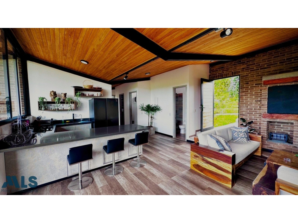 Cabaña de lujo y descanso en el Peñol(MLS#257055) - 2