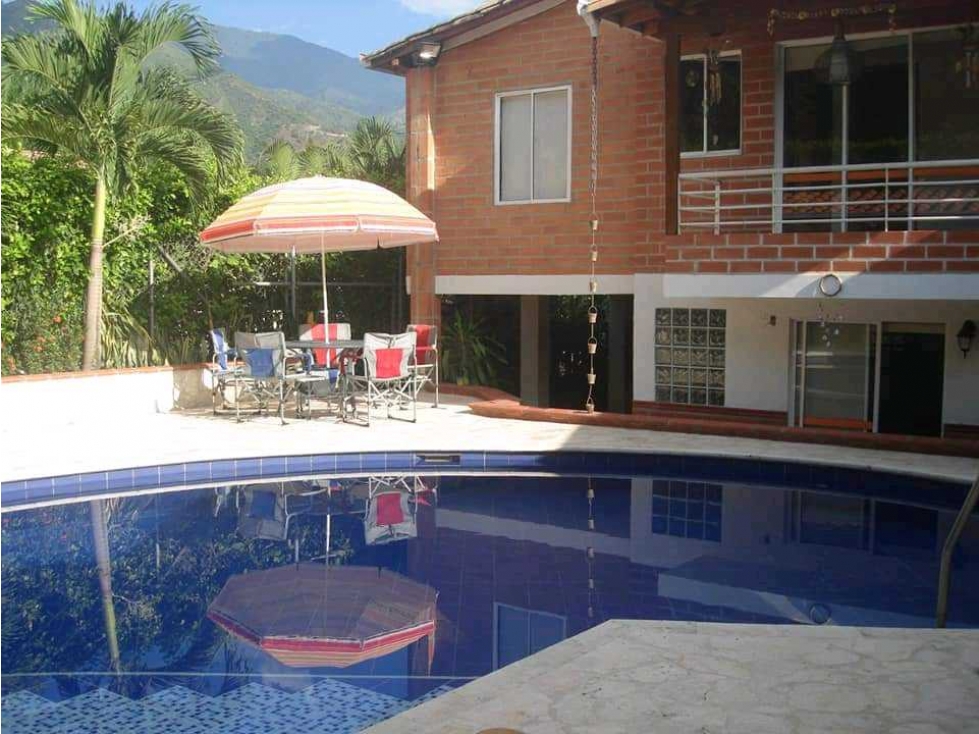 Cabaña en Parcelacion en San Jerónimo con piscina en venta