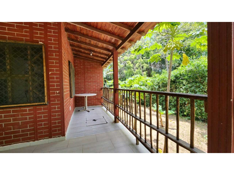 CABAÑA EN VENTA EN EL PORVENIR - 3