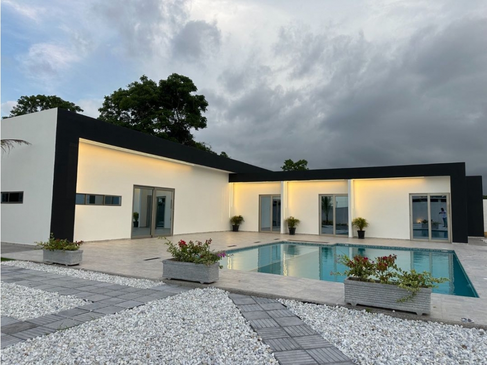 VENTA DE CABAÑA EN SABANAGRANDE - ATLANTICO - 1
