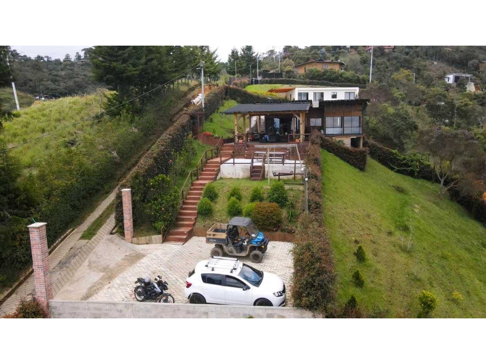 Cabaña Santa Elena, Barro Blanco
