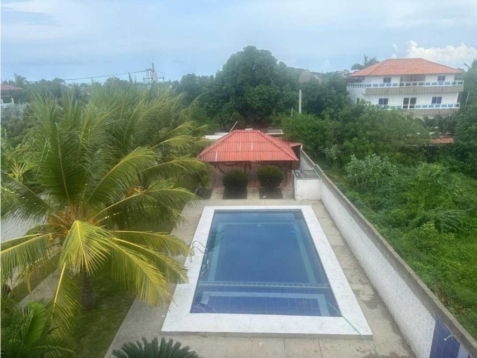 VENTA CABAÑA HOSTAL SANTA VERONICA 645 MTS CAPACIDAD18 PERSONAS — foto 2