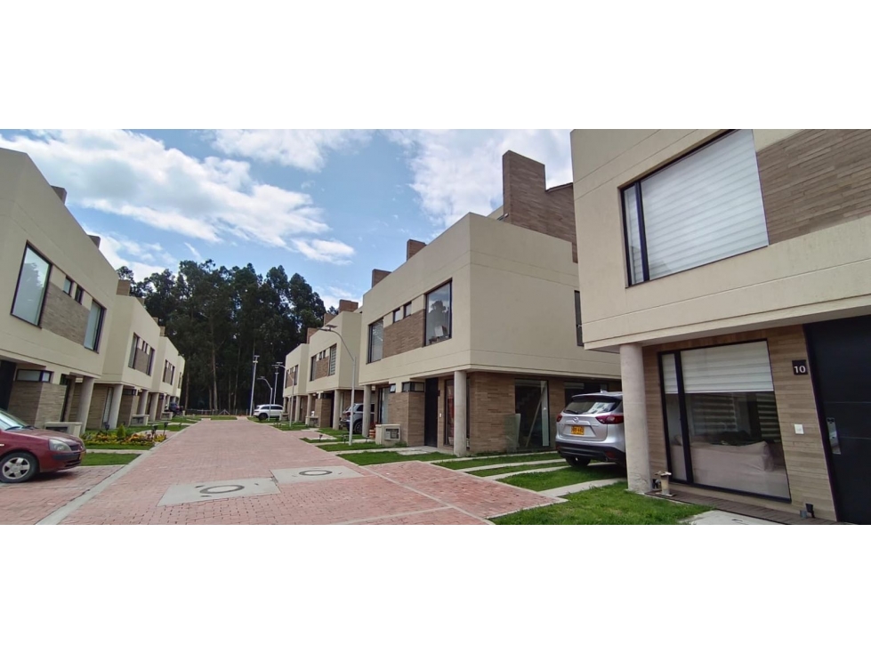 Chia casa campestre en arriendo