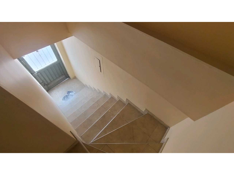 Cajicá, LOCAL piso 2, Sobre CRA 6, 100 M2 - 3