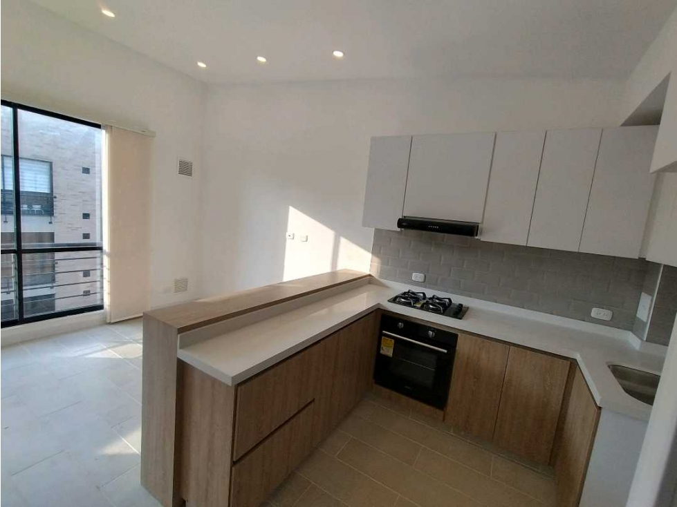 Cajicá, El Molino, piso 7, Encortinado, Remodelado — foto 4