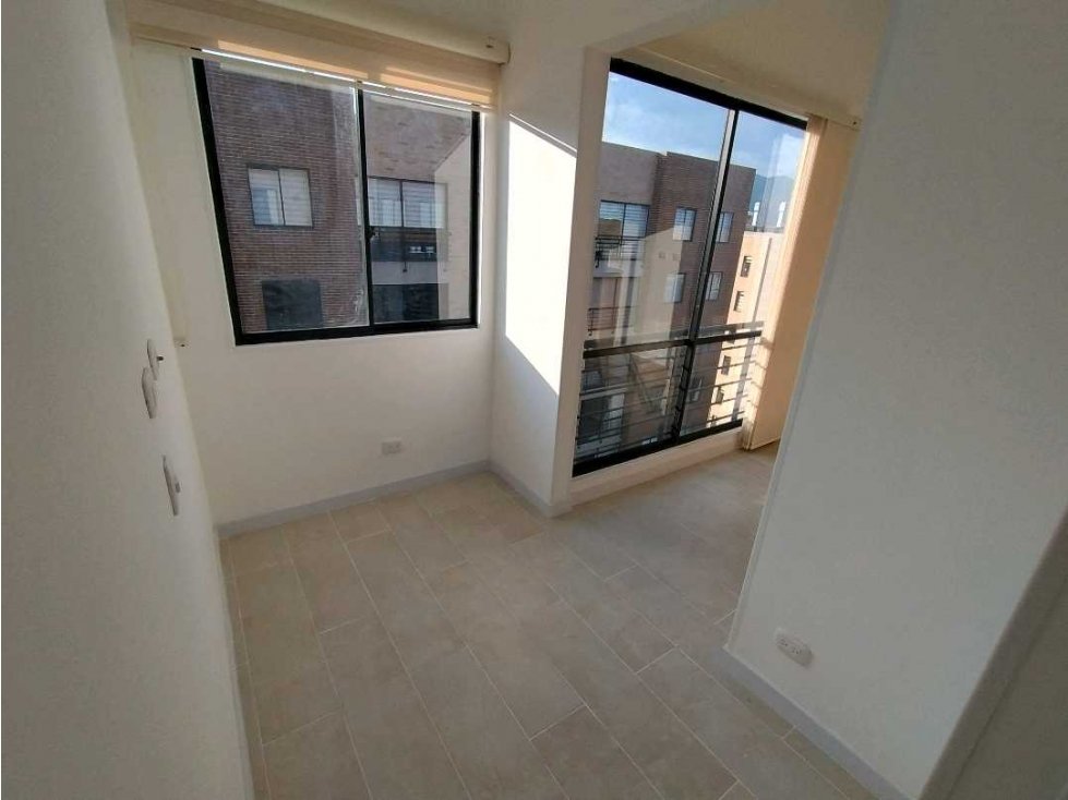 Cajicá, El Molino, piso 7, Encortinado, Remodelado — foto 6
