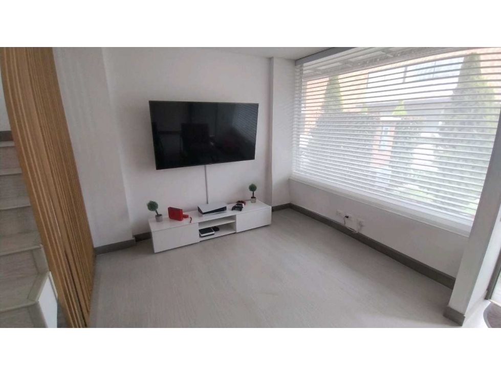 Cajica, ENCLAVE, 200 M2 lote, 150 M2 construidos — foto 4
