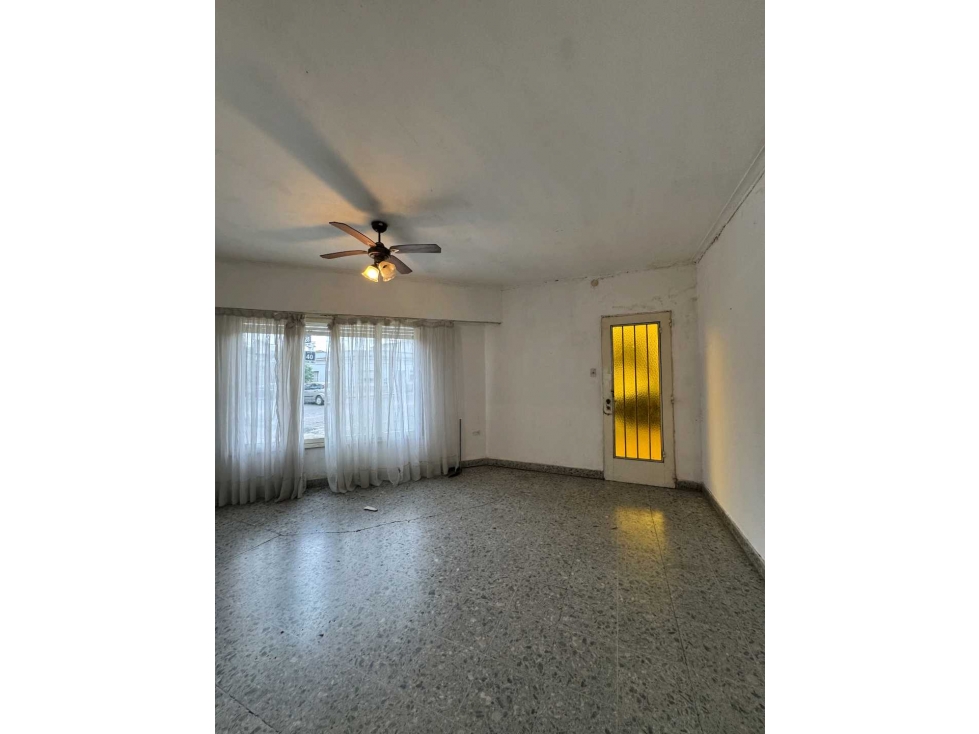 Casa a refaccionar en Venta -Calle 28 y 40 - 2