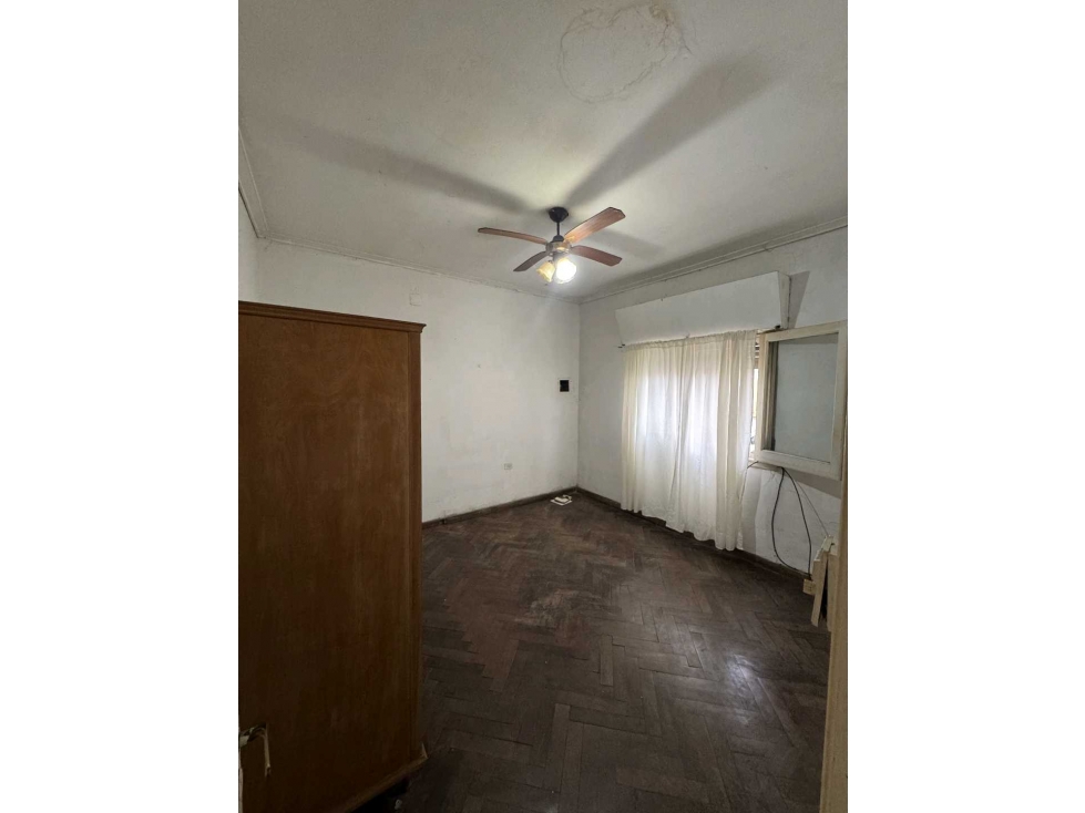 Casa a refaccionar en Venta -Calle 28 y 40 - 4