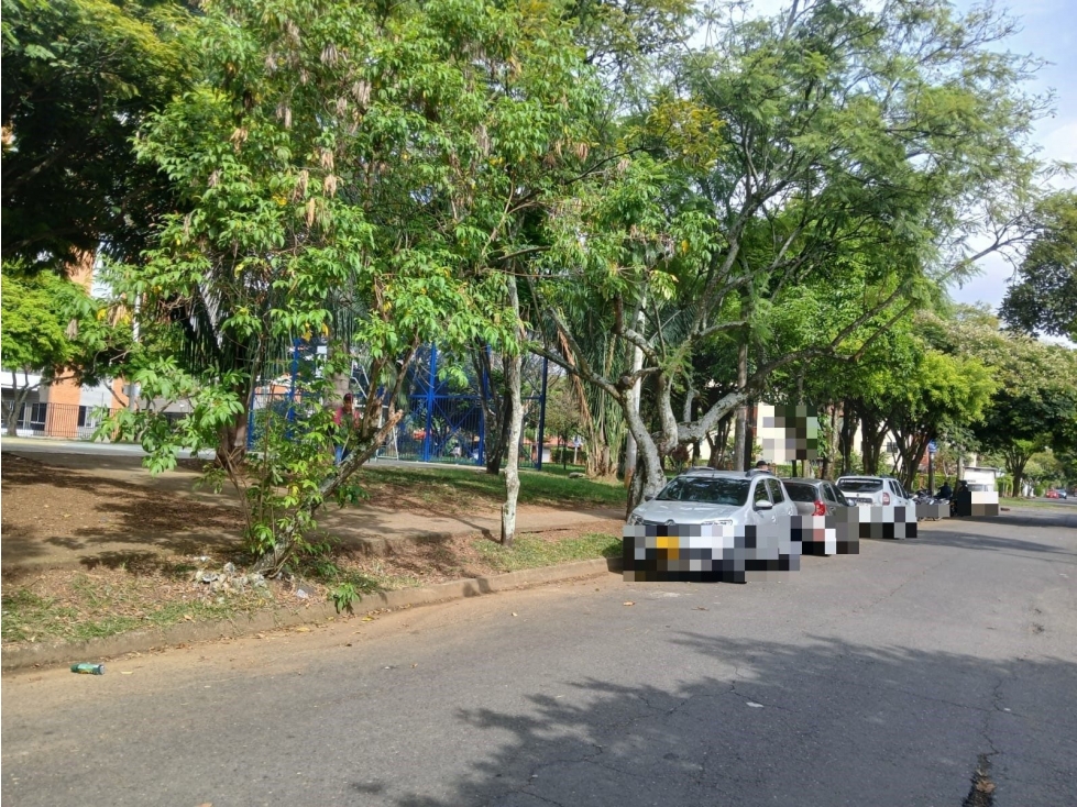 CALLE 34 94 39 CONJ RESIDENCIAL RESERVA DEL LILI CASA 9 BLOQUE C — foto 5