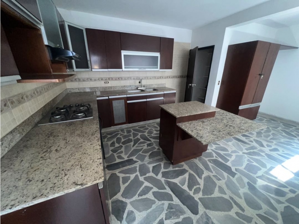 VENDO CASA EN SIMÓN BOLIVAR LAURELES — foto 2