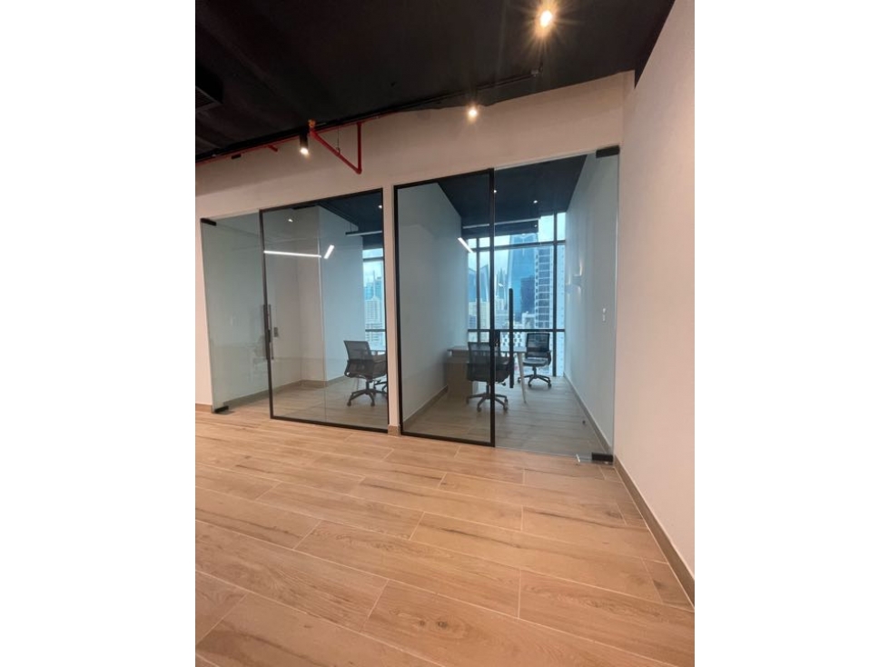 Calle 50 / TFC Oficina $2,256 / Alquiler — foto 3