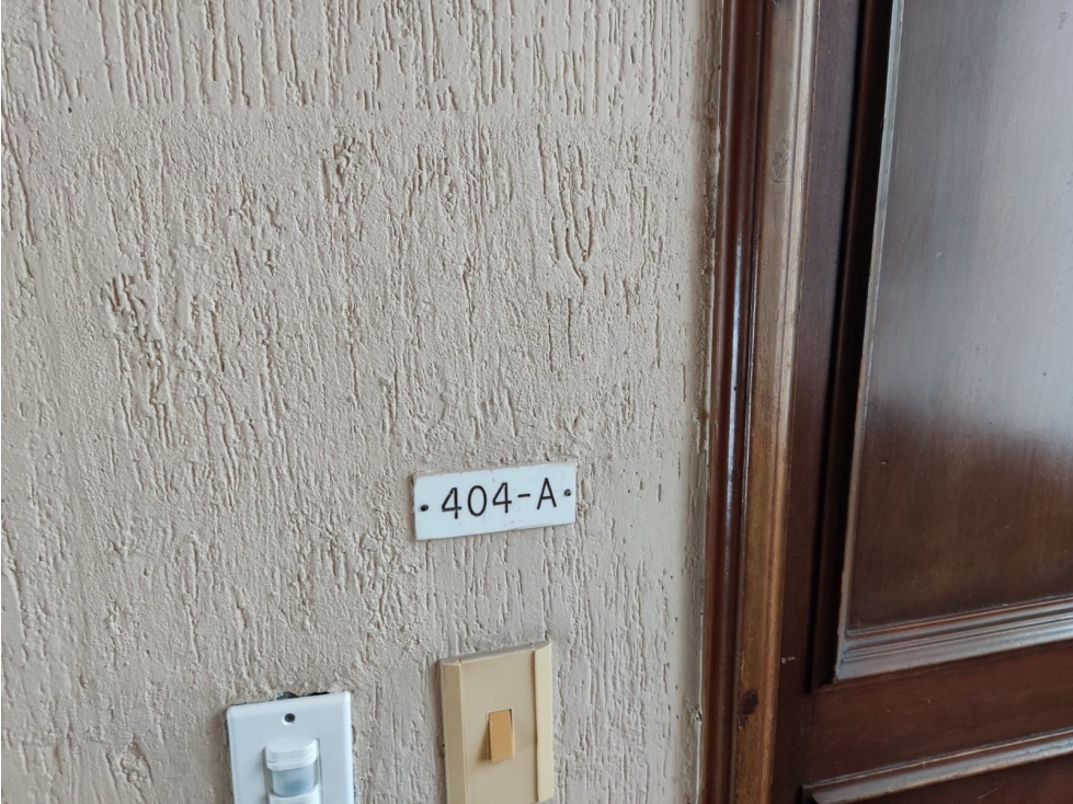 CALLE 9A NORTE 4N 23 APTO 404 A CONJUNTO RESIDENCIAL LA LOMA DE LA ME