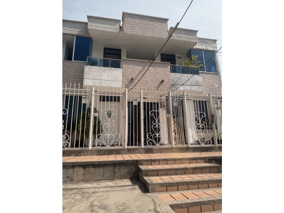CARRERA 8C 45B 47 MULTIFAMILIAR ALFONSO JUNIOR APARTAMENTO 202