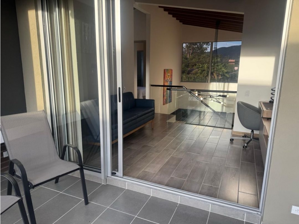 Casa 128m² doble altura + patio privado 40m² | La Ceja, Antioquia — foto 6