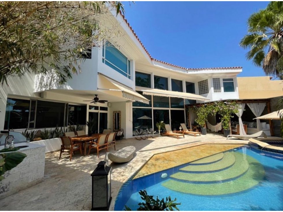 Casa de Conjunto en Venta Villa Campestre