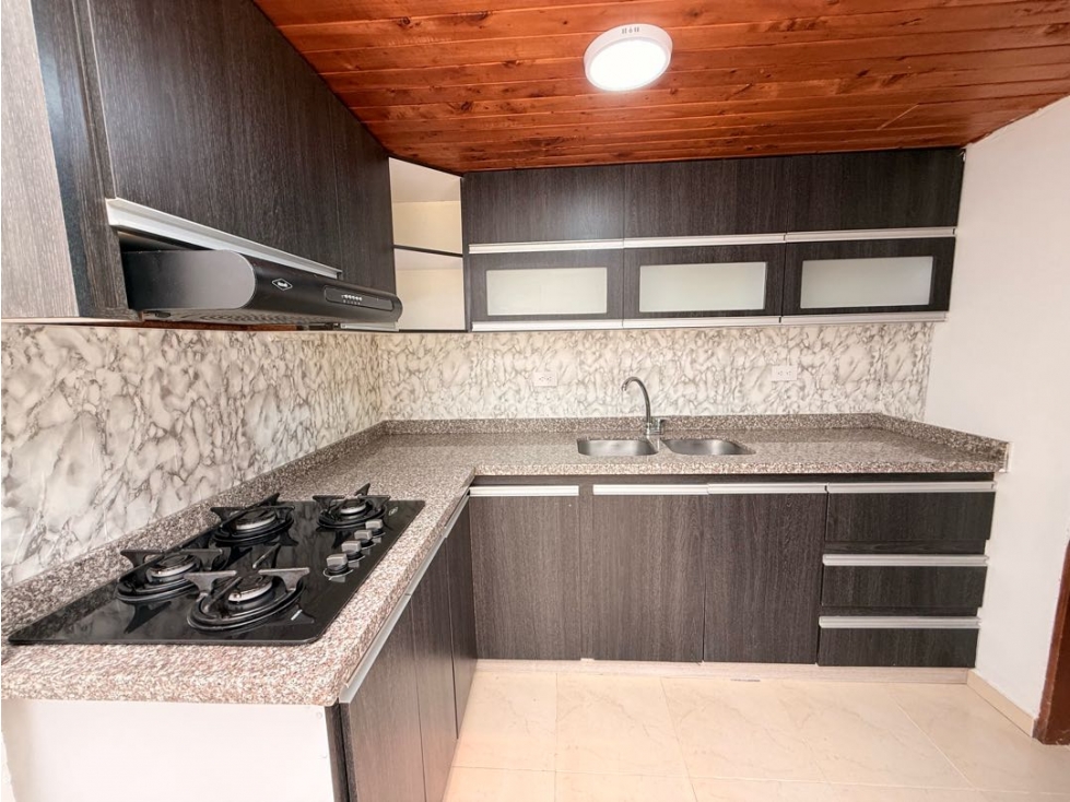 SE VENDE CASA EN LA AVENIDA 19 — foto 2