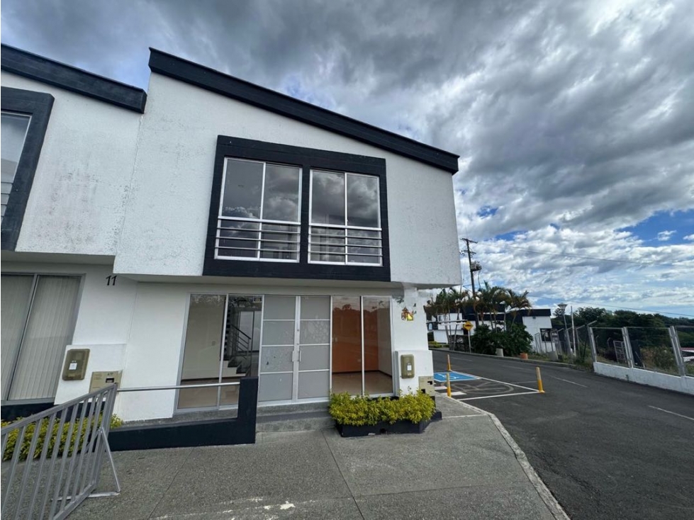 SE VENDE CASA EN EL SECTOR DE LA CRQ EN CONJUNTO CERRADO — foto 2