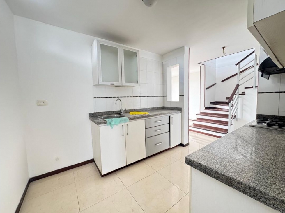 SE VENDE CASA EN EL SECTOR DE LA CRQ EN CONJUNTO CERRADO — foto 5
