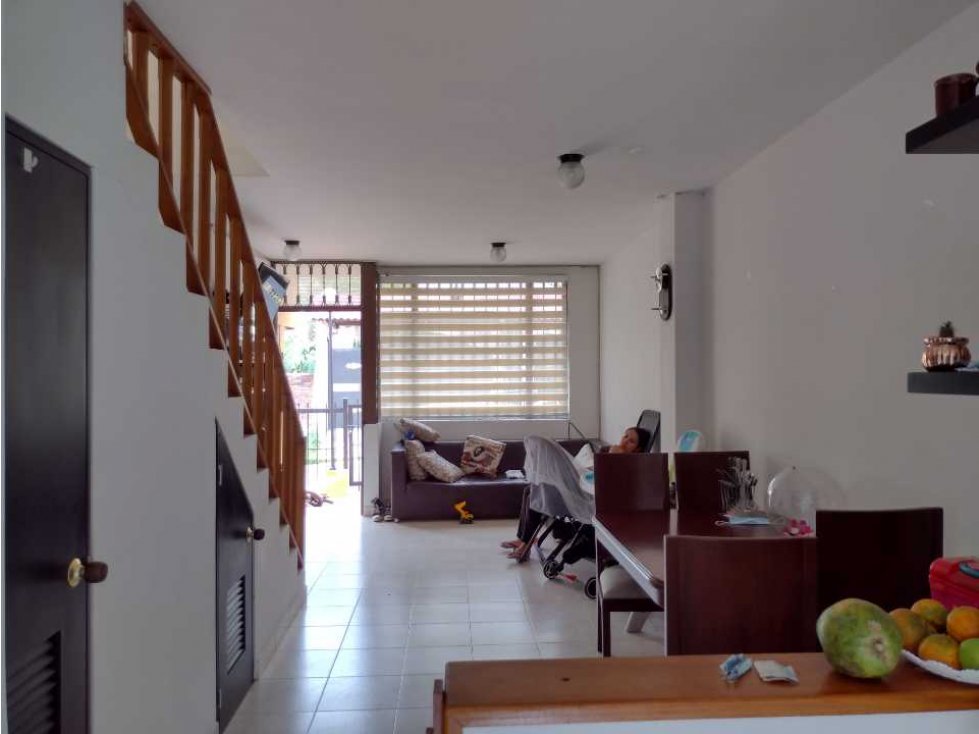 Casa $320 millones en La Mesa - 4