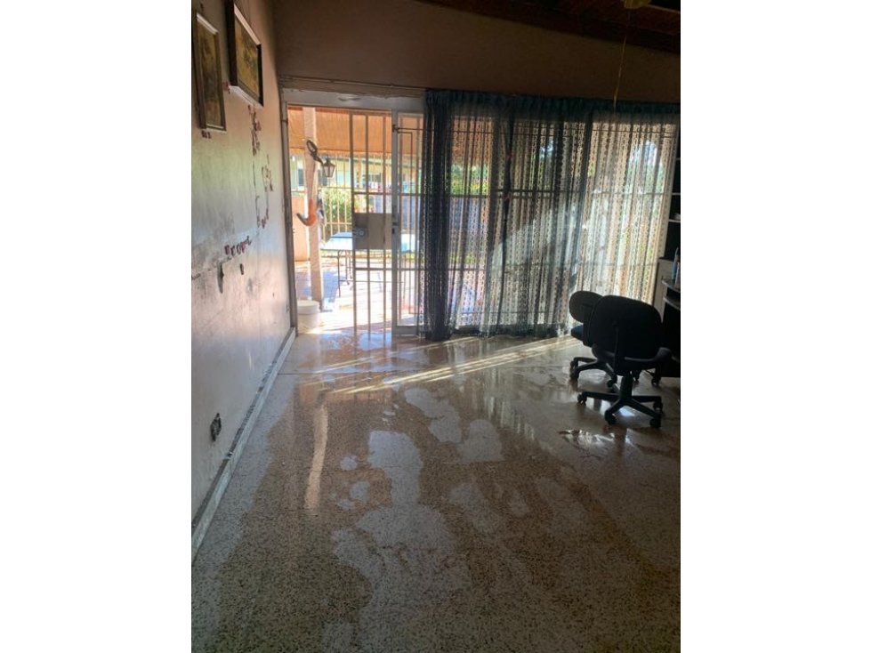 CASA EN VENTA DE 4 RECAMARAS ALTOS DE CHASE BETANIA MC — foto 3