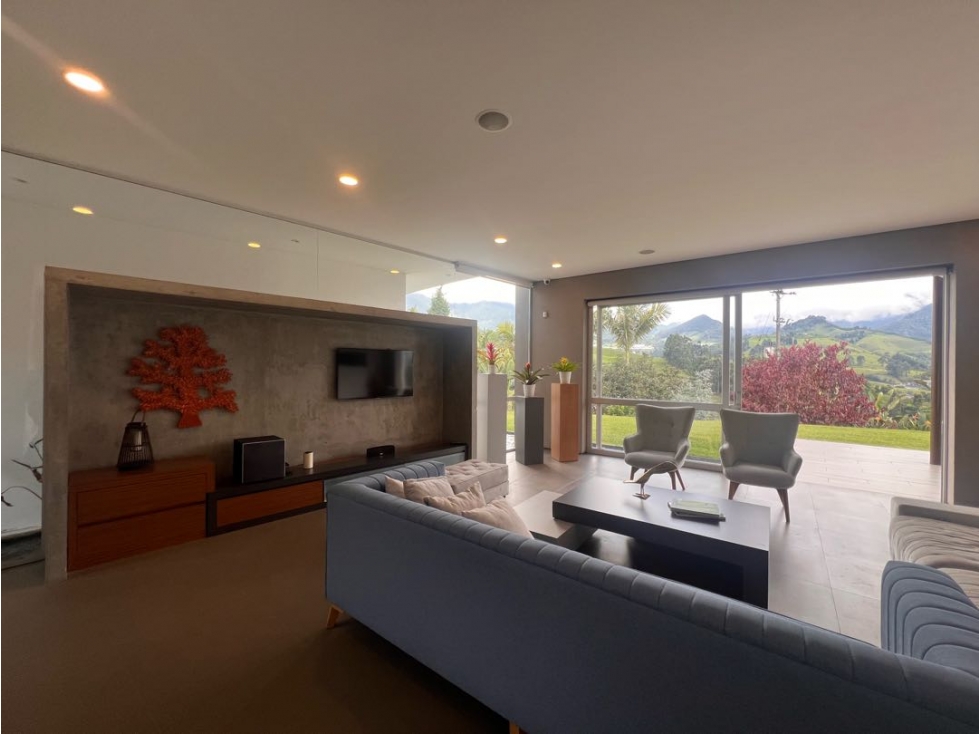 Casa 3 alcobas amoblada Conjunto Cerrado La Alhambra Manizales — foto 4