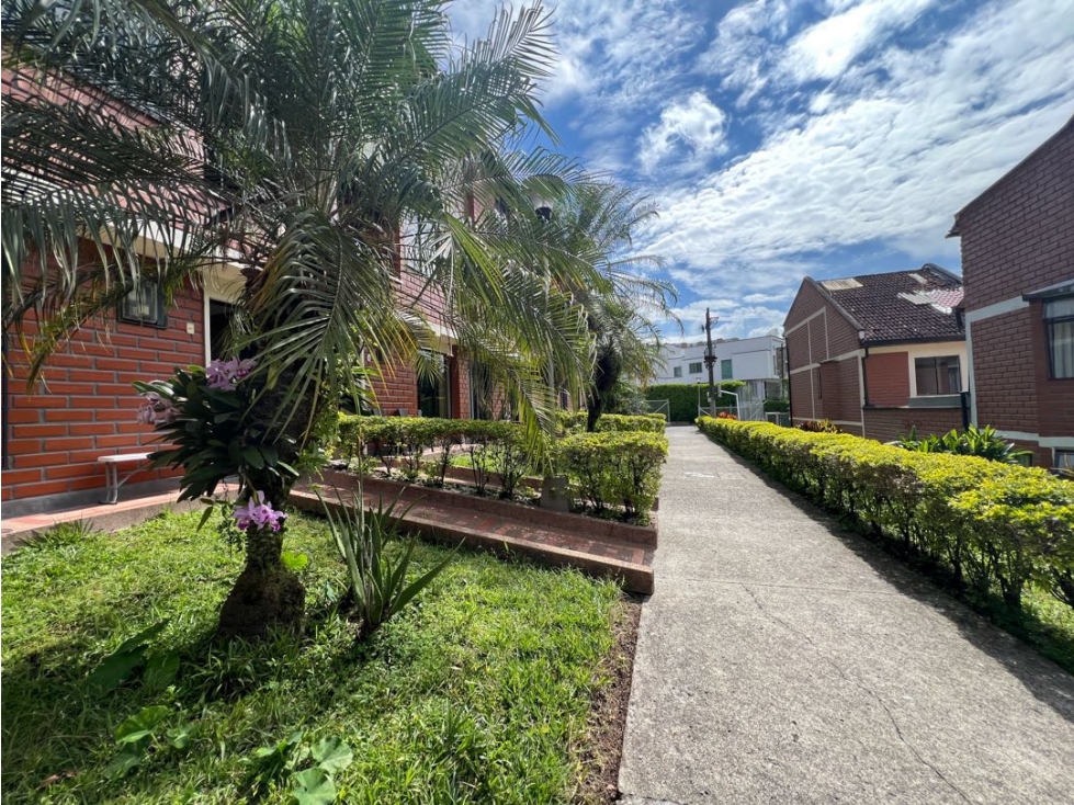 Casa 3 alcobas Conjunto Cerrado Maraya Pereira