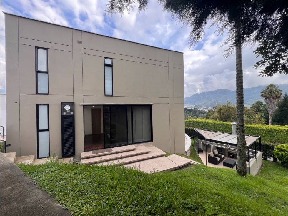 Casa 3 alcobas Conjunto Cerrado El Trébol Manizales — foto 2