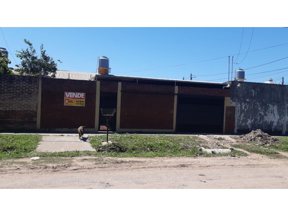 Impecable casa de 3 dormitorios a metros de asfalto - 2