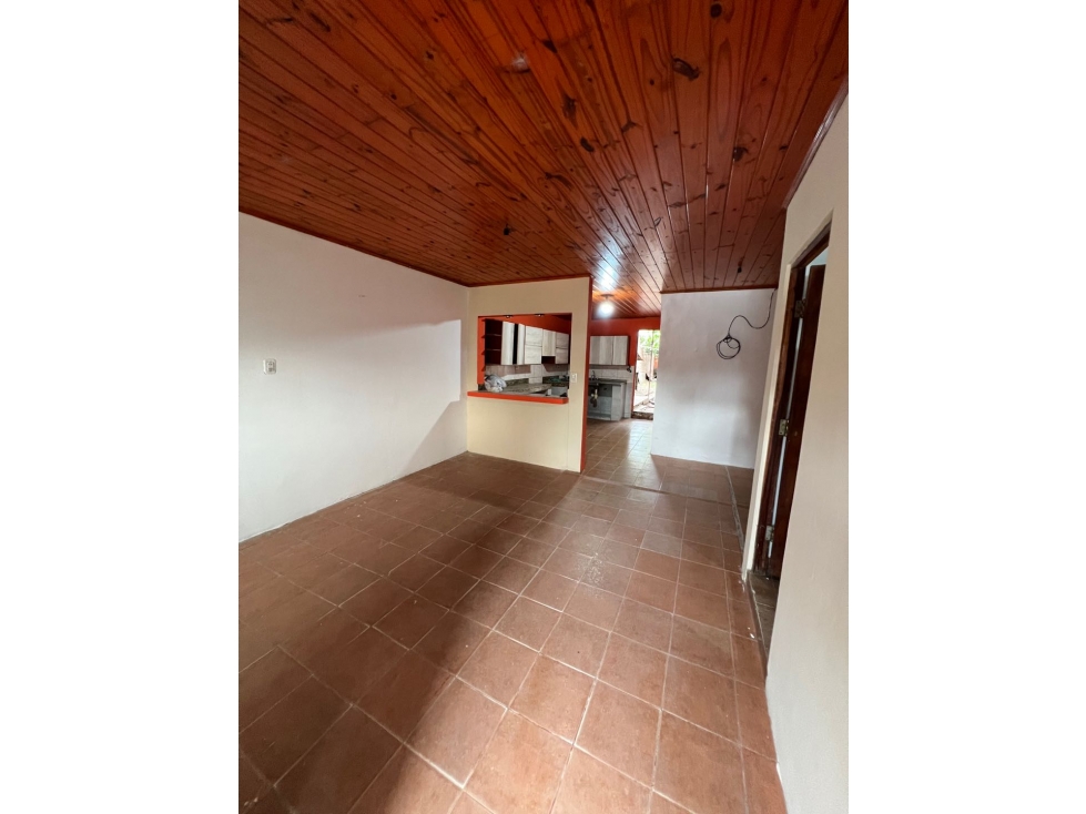 Casa 3 dormitorios con dpto de 1 dormitorio a metros de asfalto — foto 6