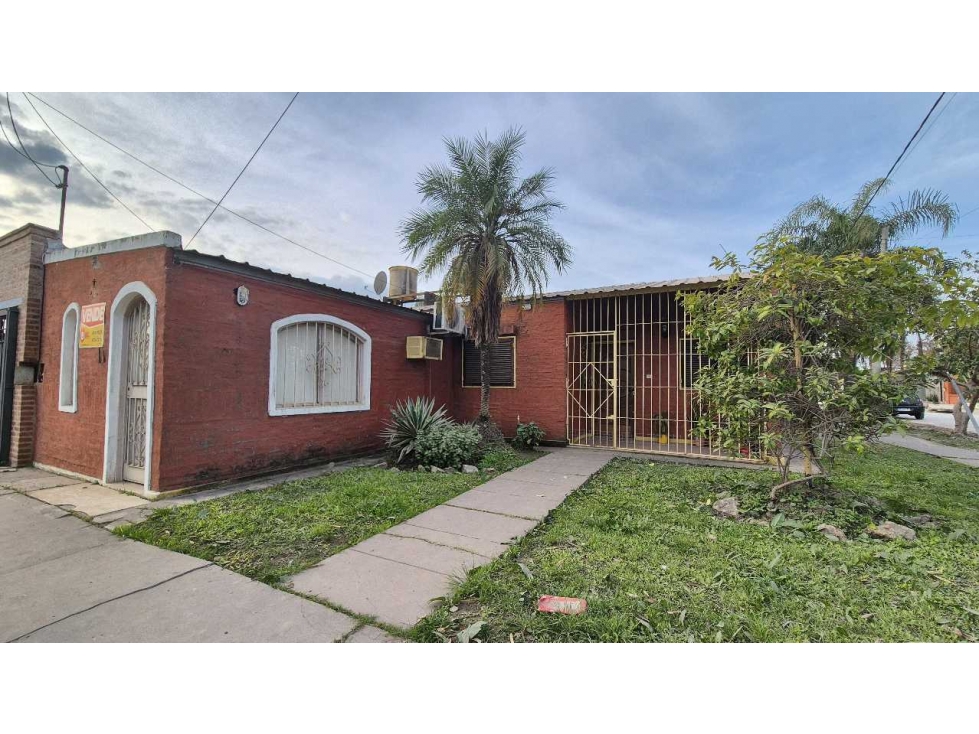 Casa 3 dormitorios en zona residencial a excelente precio!