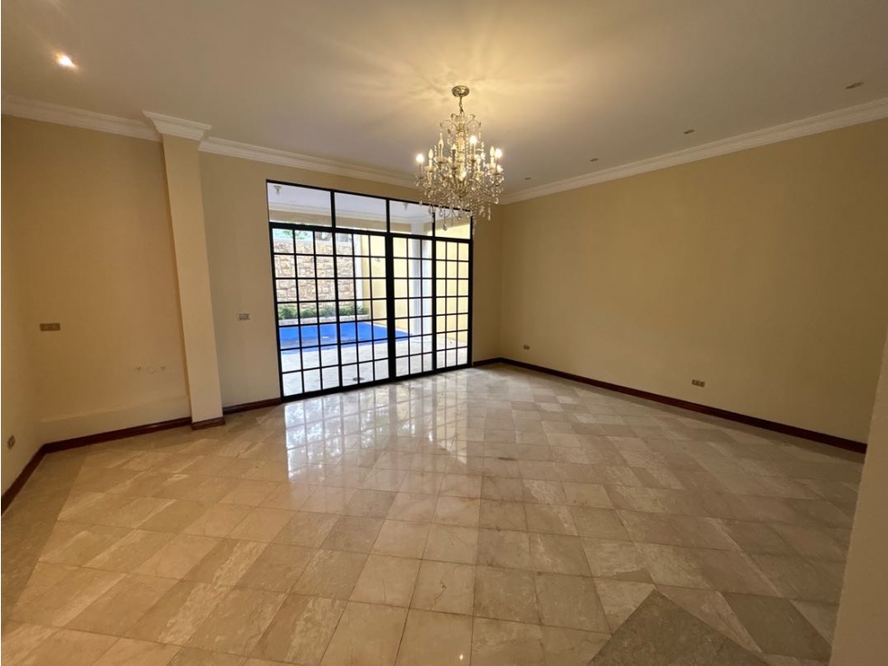 Casa 3 plantas en venta - Colinas de los Ceibos - 4