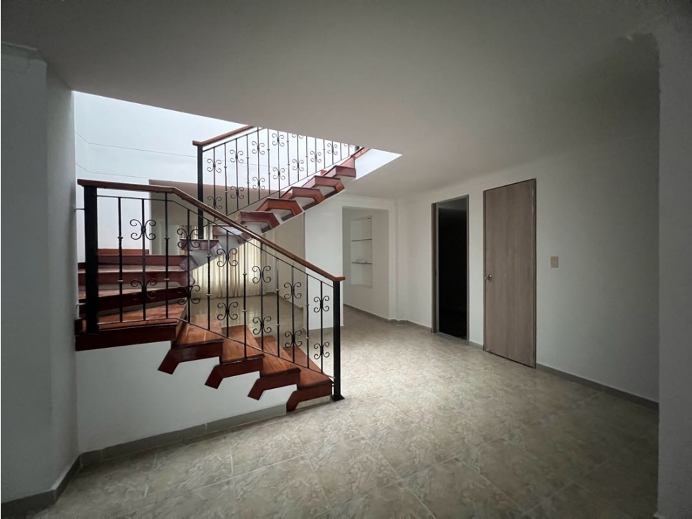 Casa 4 alcobas Avenida del Río Cartago - 6
