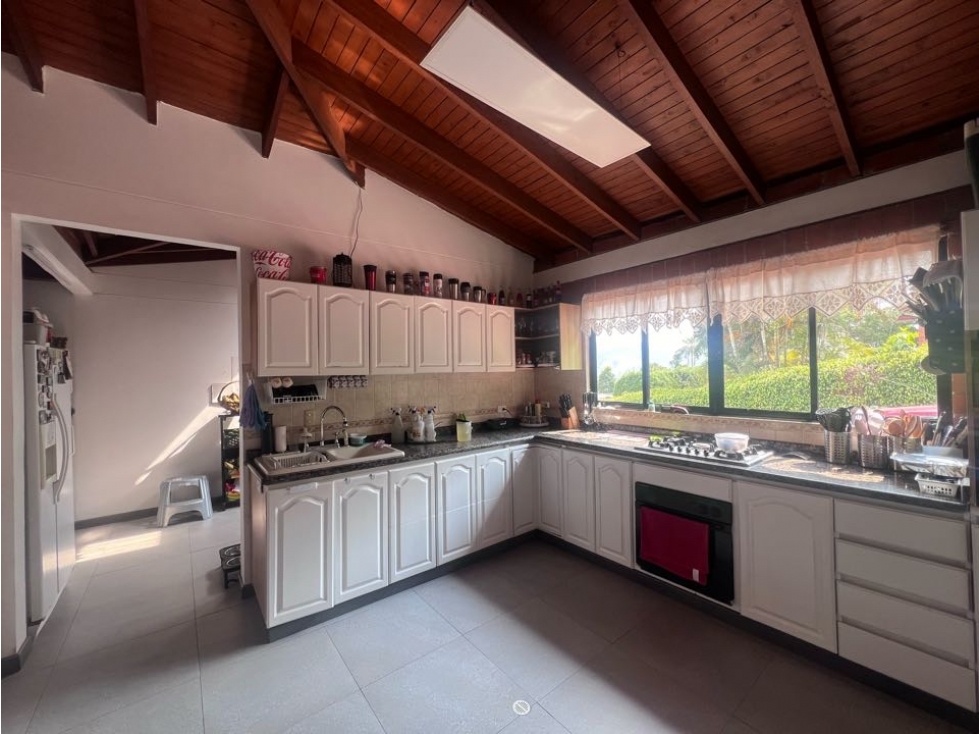 Casa 4 alcobas Conjunro Cerrado La Alhambra Manizales — foto 3