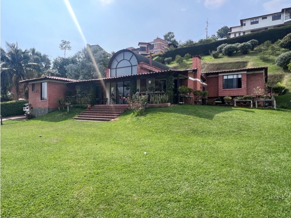 Casa 4 alcobas Conjunro Cerrado La Alhambra Manizales — foto 5