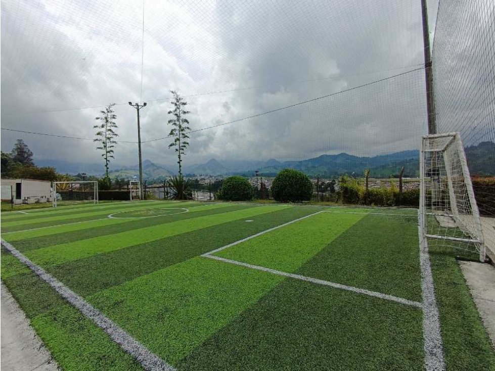 Casa 4 alcobas Conjunto Cerrado Bosque Popular Manizales — foto 4
