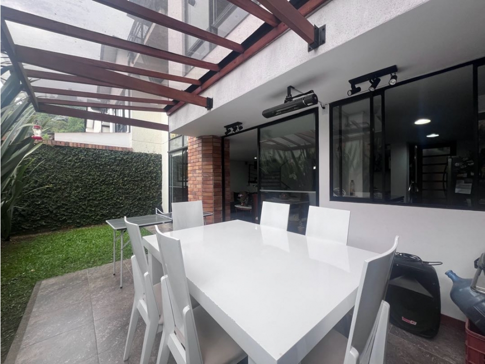 Casa 4 alcobas Conjunto Cerrado Sancancio Manizales