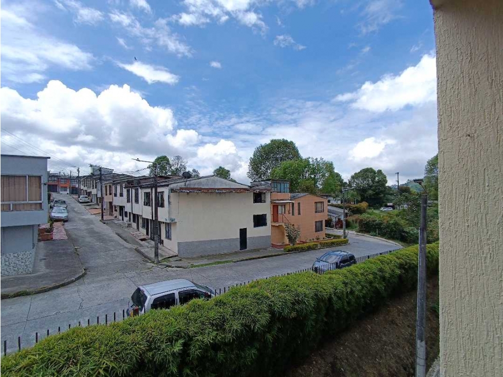 Venta Casa 4 alcobas Conjunto Cerrado Bosques De La Enea Manizales — foto 6