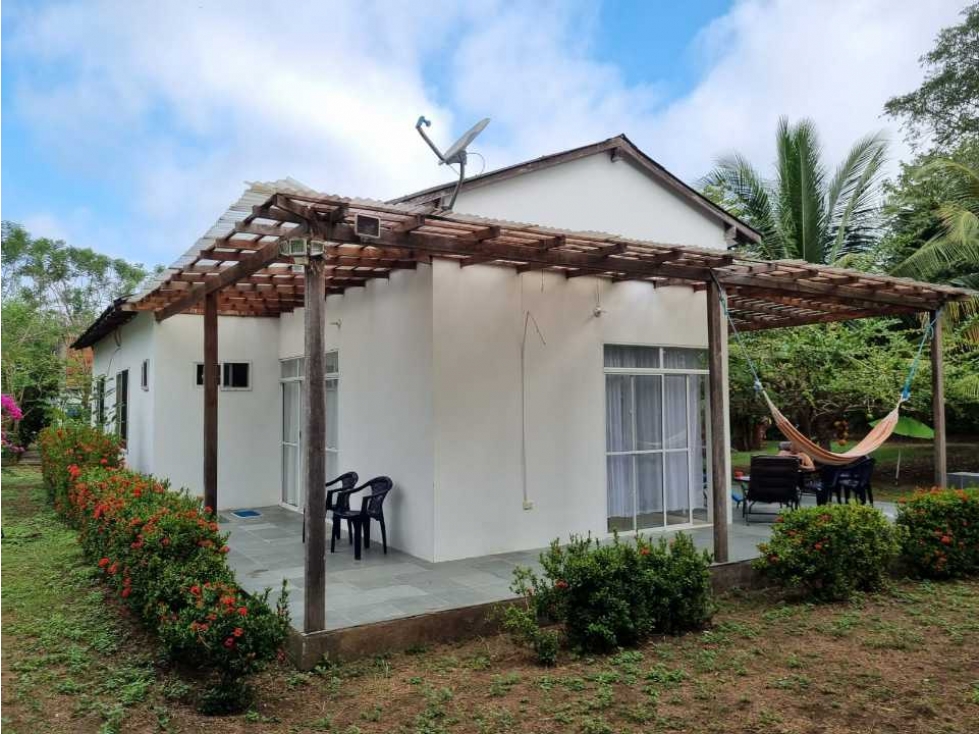 CASA A 5 MINUTOS DE LA PLAYA EN VENTA EN SAN BERNARDO DEL VIENTO.