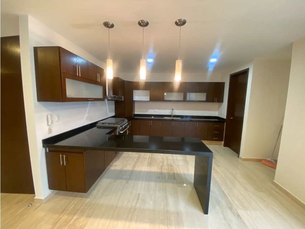 Casa en venta con recamara en planta baja en Lomas de Angelopolis — foto 4