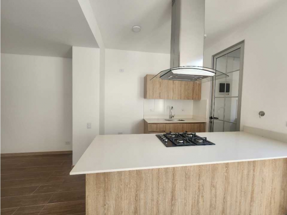 Casa a la venta con cesión de derechos Urb cerrada jardín interior - 1